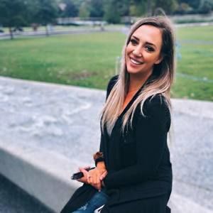 Meet your Posher, Kayla